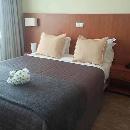 Apolo ヴィラ・レアル・デ・サント・アントニオ