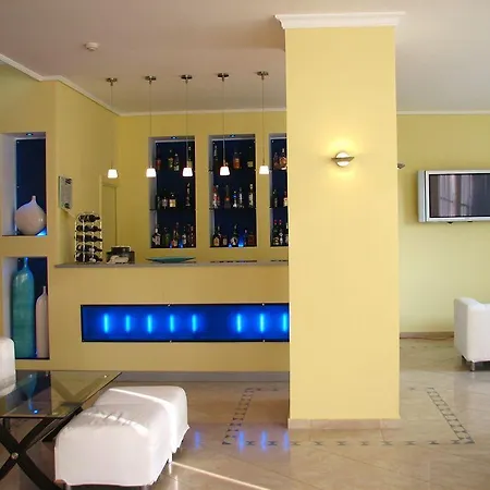 Apolo 3* ヴィラ・レアル・デ・サント・アントニオ