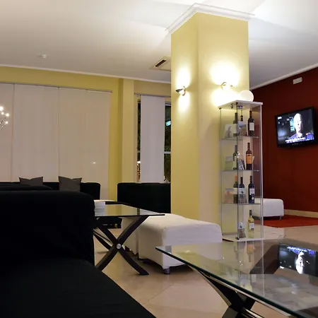 Apolo Hotel 3*