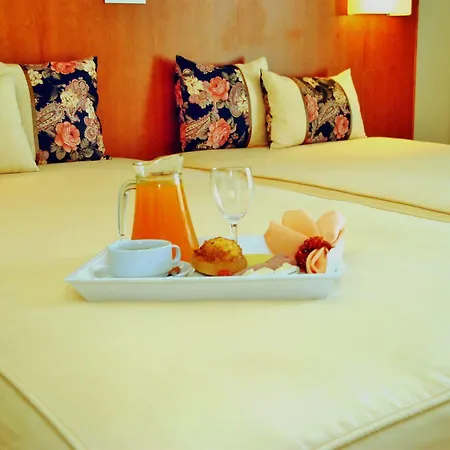 Apolo Hotel 3*